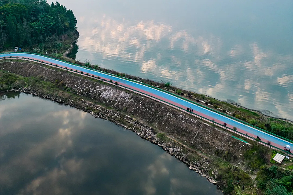 1754625659.jpg 6.jpg